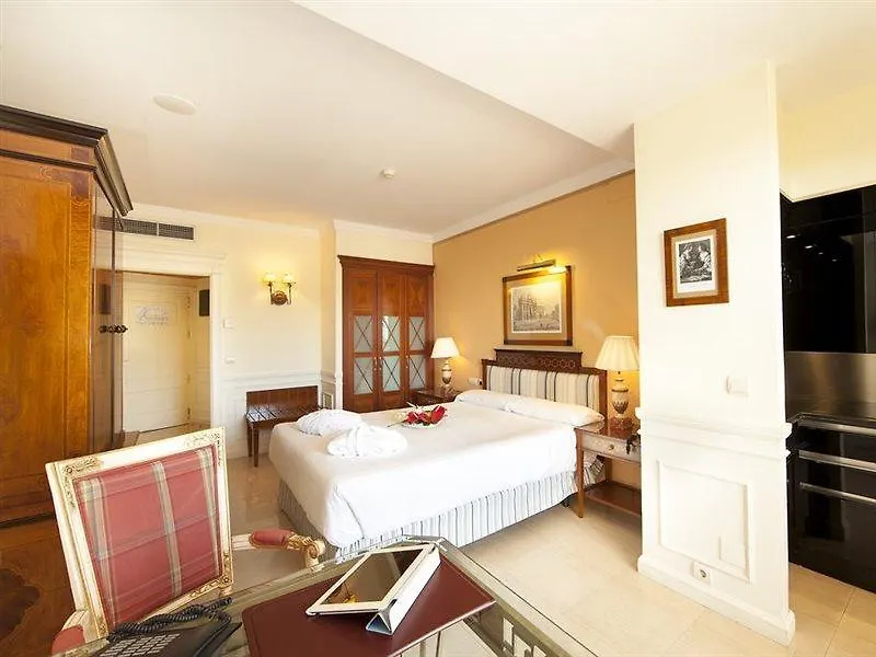 Apartamentos Guadalpin Boutique Marbella