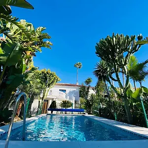 Appartement With Tropical Garden And Sea Water Pool, Marbellac